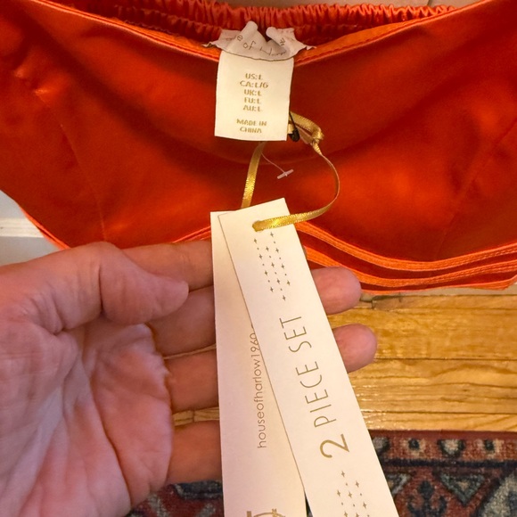 Orange Floral Pants and Satin Crop Top Set (L) - Picture 3 of 11